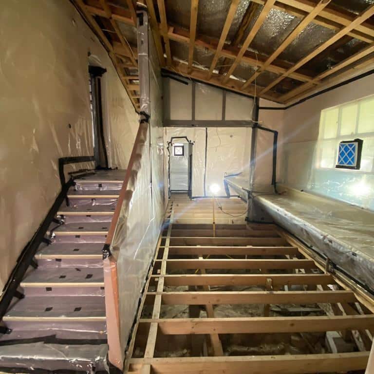 Class A asbestos removal by c2k