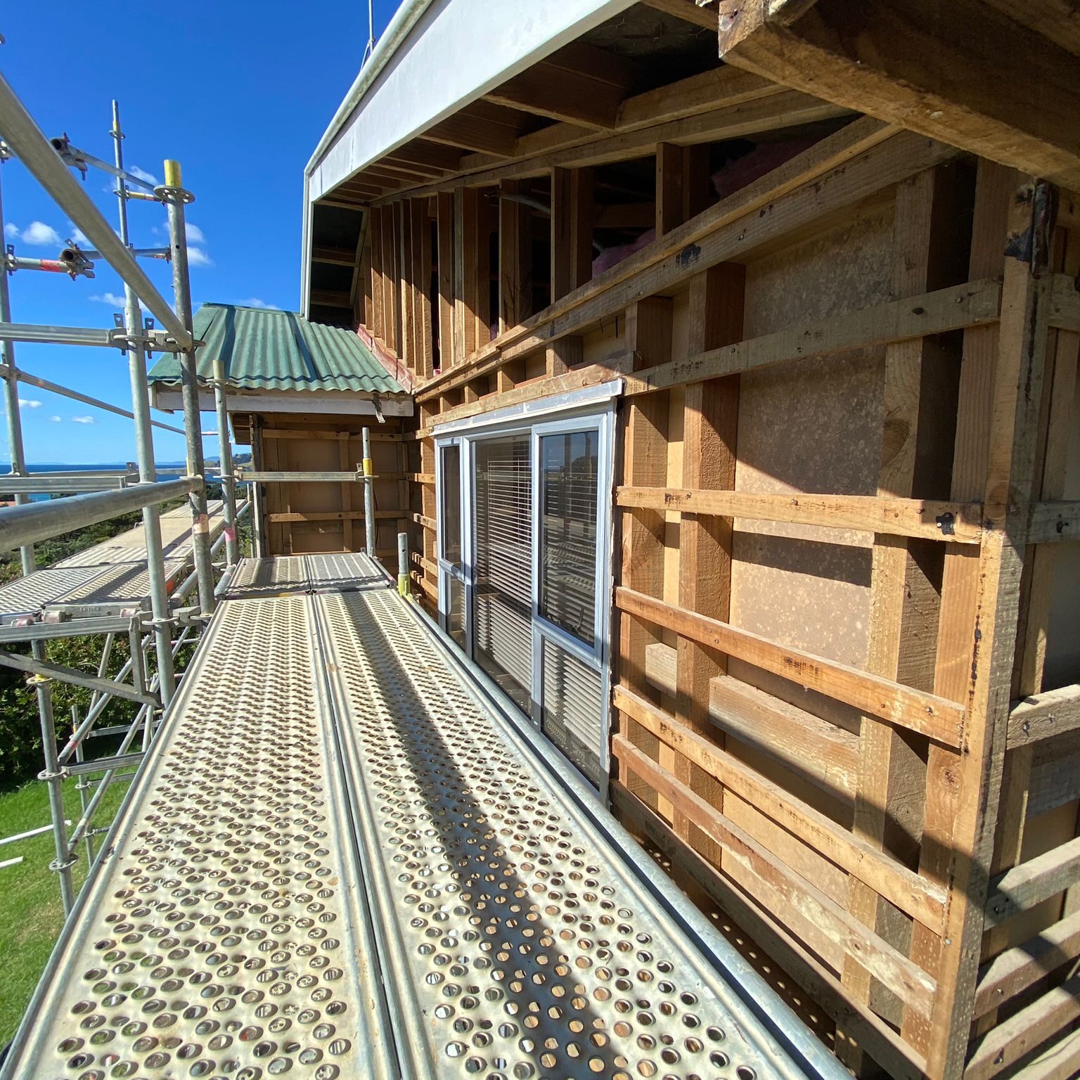 Class B Asbestos removal C2K Projects